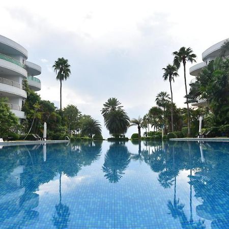 Hua Hin Beachfront Condo Bagian luar foto