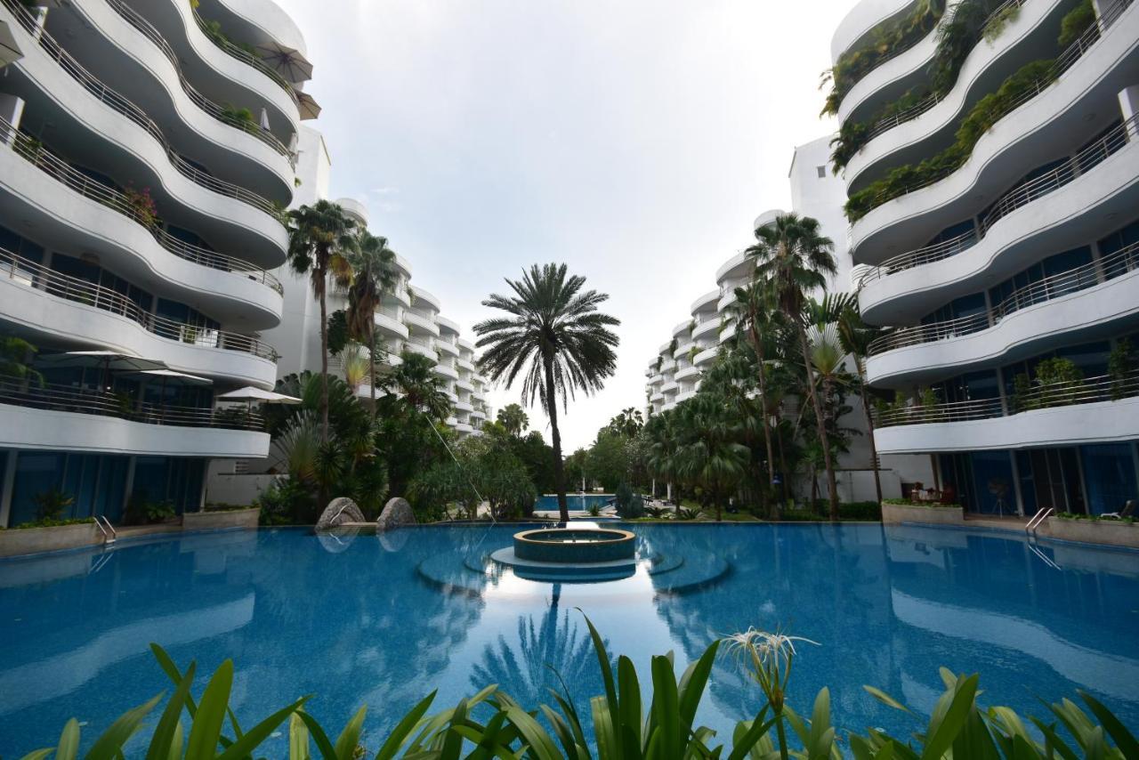 Hua Hin Beachfront Condo Bagian luar foto