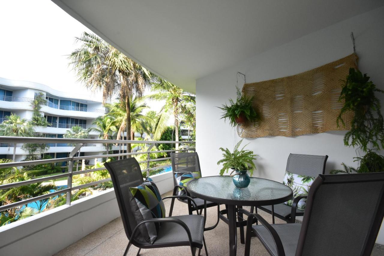 Hua Hin Beachfront Condo Bagian luar foto